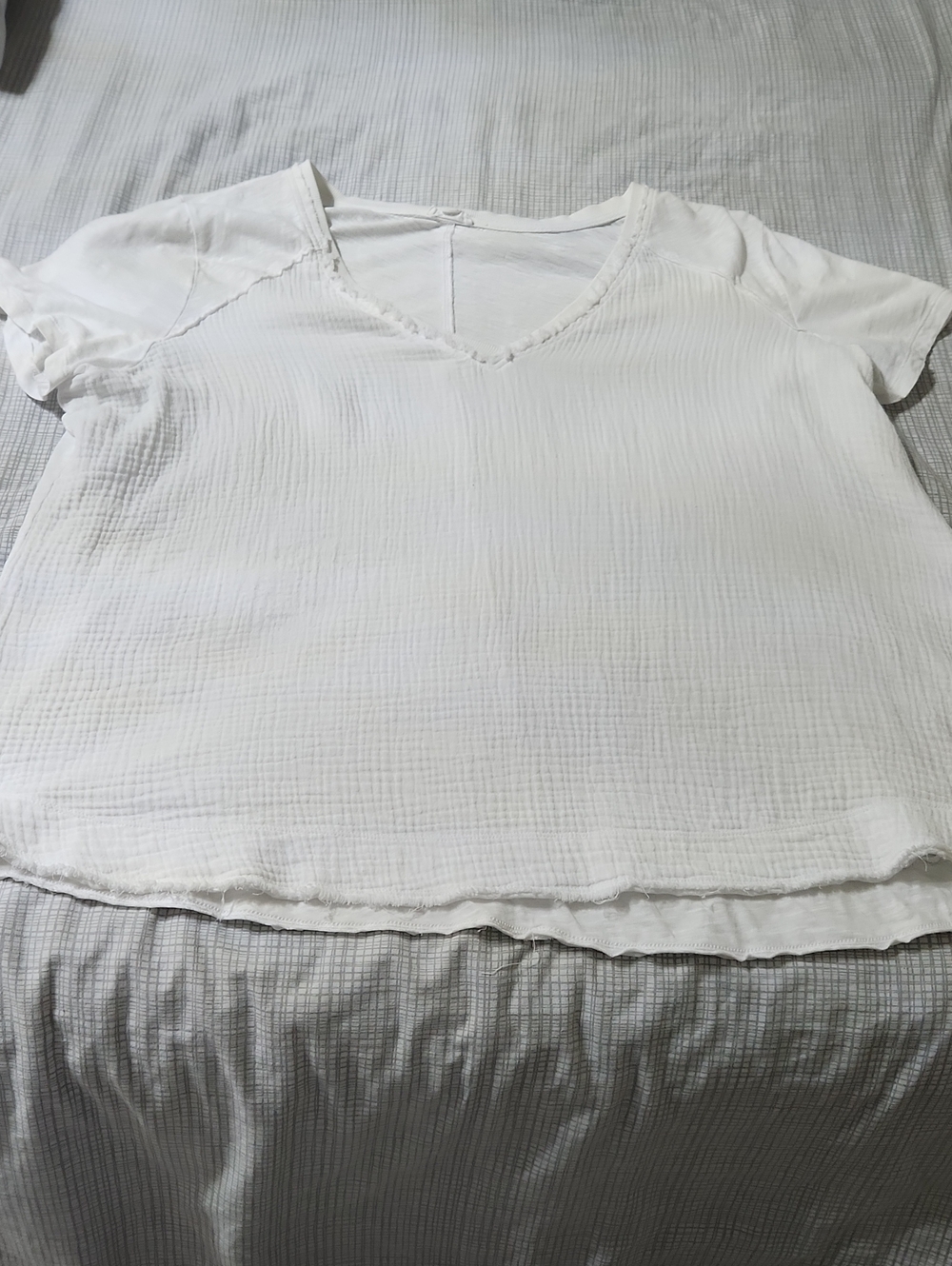 Classic White V-Neck Short Sleeve Top